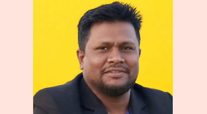 হাটহাজারীতে মেয়ের সামনে বাবাকে কুপিয়ে হত্যা