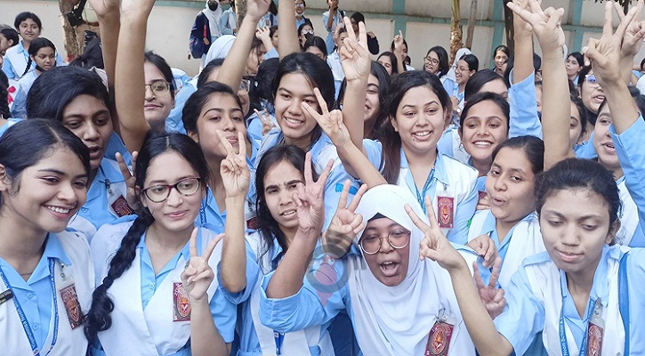 এইচএসসির ফলাফলের অপেক্ষায় সাড়ে ১৩ লাখ পরীক্ষার্থী