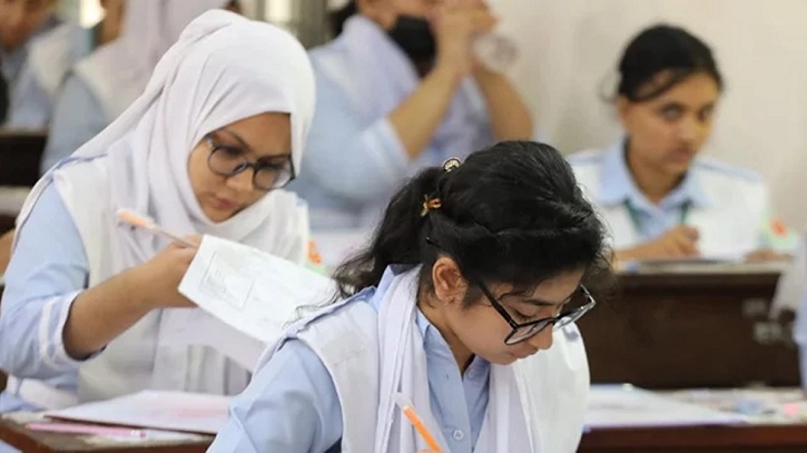 ১২ লাখ ৭০৫৮৩ শিক্ষার্থীর এইচএসসি পরীক্ষা শুরু, ১৪৫ কেন্দ্র ঝুঁকিপূর্ণ