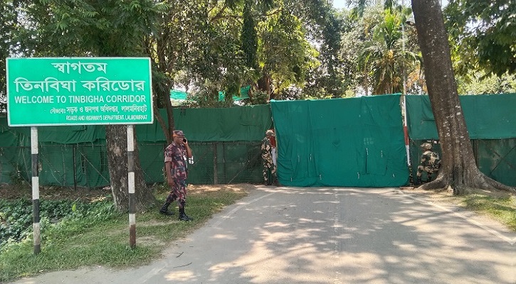 তিনবিঘা করিডোরে গাড়ি চলাচলে বিএসএফের বাধা