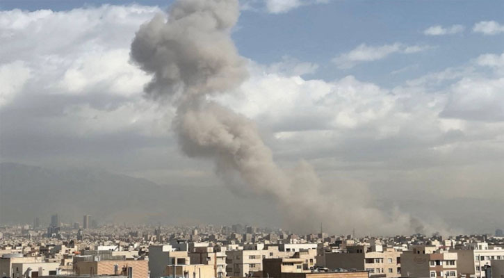 মার্কিন-ইসরায়েলের হামলায় ইরানে ৫৫৫ জন নিহত