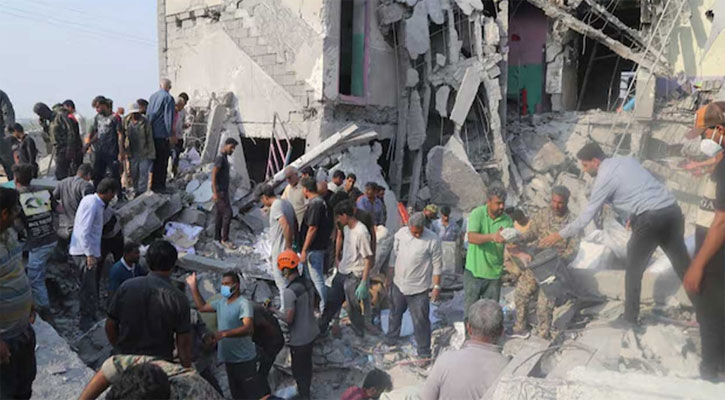 মার্কিন-ইসরায়েলের হামলায় ইরানে ৭৮৭ জন নিহত