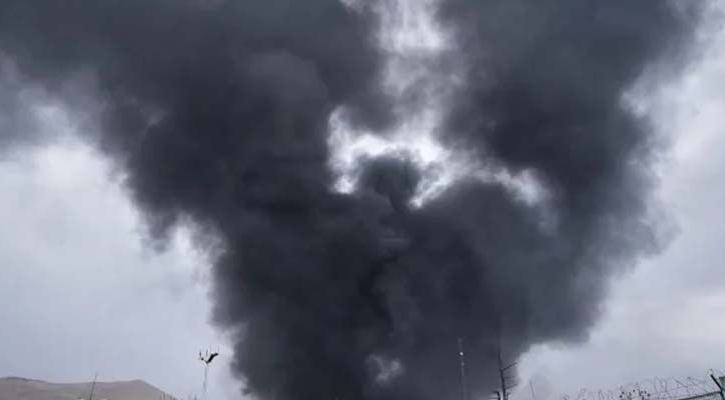 ইরানে ‘কালো বৃষ্টি’ হচ্ছে, জনগণকে ঘরে থাকার পরামর্শ