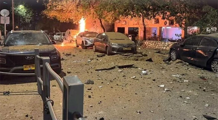 ইরান-ইসরায়েলের পাল্টাপাল্টি হামলা, দুই ইসরায়েলি নিহত