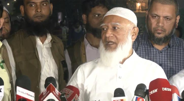 গভীর রাতে খালেদা জিয়াকে দেখতে গিয়ে যে বার্তা দিলেন জামায়াত আমির