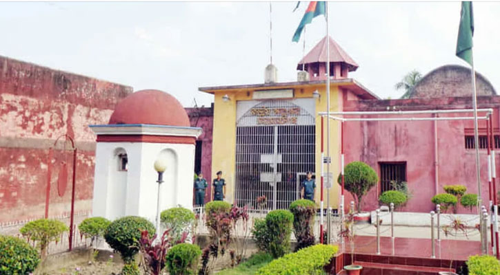 জামিন ছাড়াই হত্যা মামলার তিন আসামিকে মুক্তি, বরখাস্ত ডেপুটি জেলার