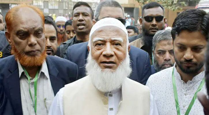 ভোট দিয়েছেন জামায়াত আমির শফিকুর রহমান