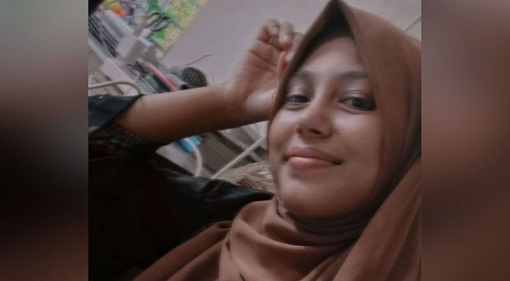 ‘আসল শিবির হলো আমার মা, বাড়ি এলে জোর করে বোরকা পরায়’