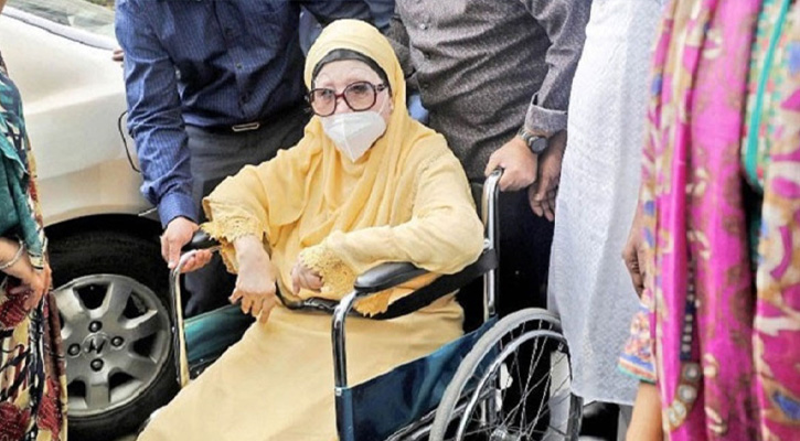 হাসপাতাল থেকে বাসায় ফিরলেন খালেদা জিয়া
