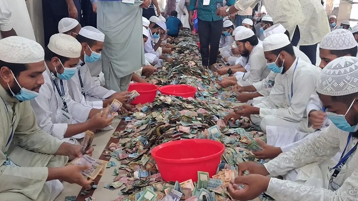 ৬ মাস পর এবার পাগলা মসজিদের দানবাক্সে মিলল ৪৩ বস্তা টাকা