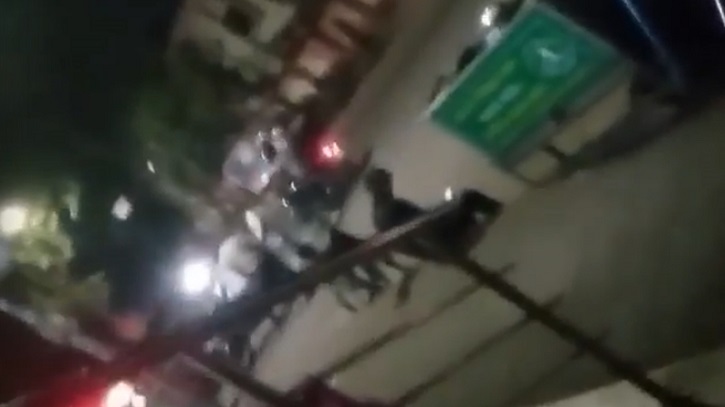 পুরাতন রমনা থানার সামনে ককটেল বিস্ফোরণ