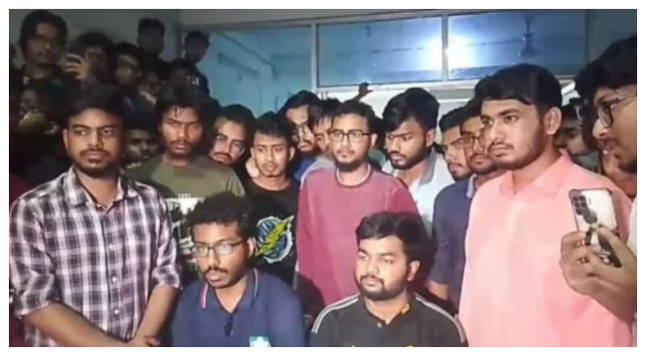 কুয়েটে ভিসির পদত্যাগসহ পাঁচ দাবিতে নতুন কর্মসূচি শিক্ষার্থীদের