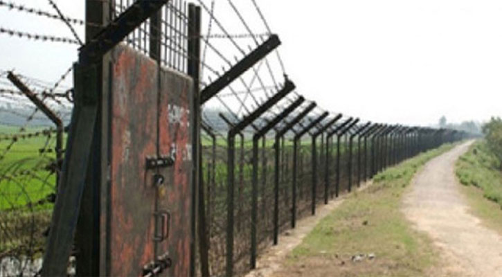 সীমান্ত দিয়ে ৩ বাংলাদেশিকে নিয়ে গেল বিএসএফ