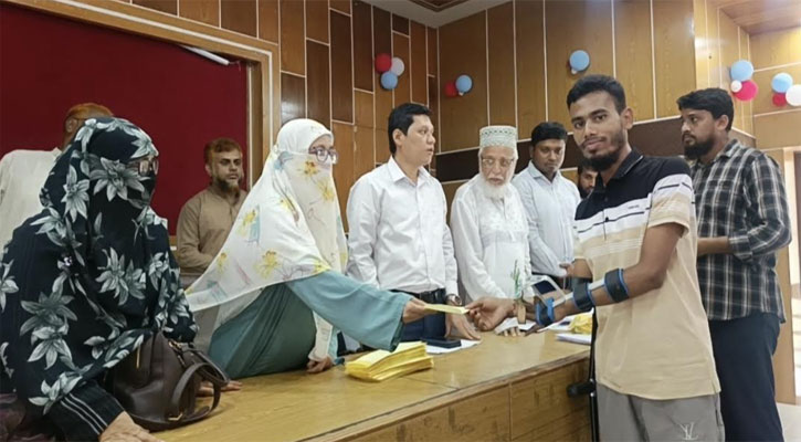 ‘কেউ যেন গরিবের হক নষ্ট করতে না পারে, সেদিকে লক্ষ্য রাখবো’