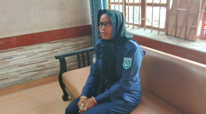 আদিতমারীতে ভোটকেন্দ্রে ভুয়া নারী পুলিশ সদস্য আটক