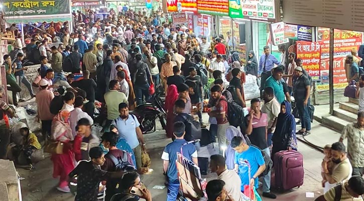 টানা সাত দিনের ঈদের ছুটি শুরু, ঘরমুখো মানুষের ভিড়