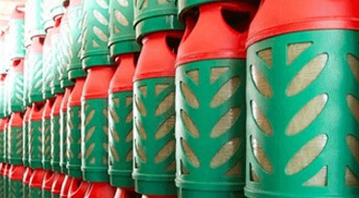এলপি গ্যাসের দাম বাড়বে না কমবে, জানা যাবে আজ