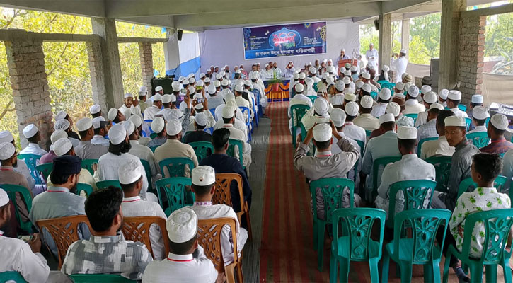 দারুল উলুম মাদরাসার রজত জয়ন্তী-ঈদ পুনর্মিলনী অনুষ্ঠিত