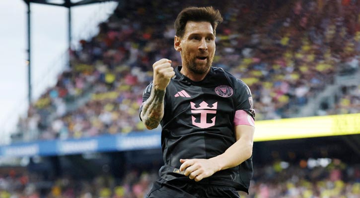 মেসির হ্যাটট্রিক, ৭ গোলের ম্যাচে প্লে-অফে মায়ামি