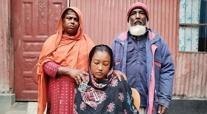 বাঁচতে চায় কিশোরী মিনা খাতুন, চিকিৎসার জন্য চান আর্থিক সহযোগিতা