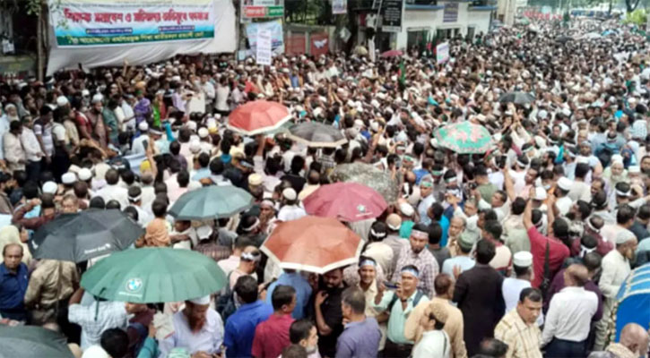 সর্বনিম্ন বেতন ৩০ হাজারসহ দশ দাবি শিক্ষকদের