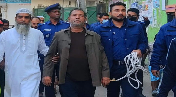 প্যারোলে মুক্তি পেয়ে মায়ের জানাজায় আ.লীগ নেতা