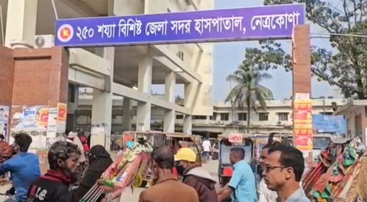 ঘুরতে বের হয়ে ট্রেনের ধাক্কায় ২ শ্রমিকের মৃত্যু