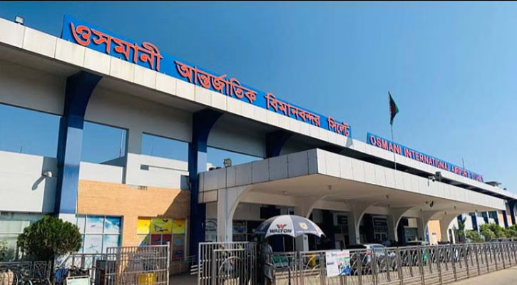 বোডিং ব্রিজে বিমানের ধাক্কা, বিলম্বিত ফ্লাইট