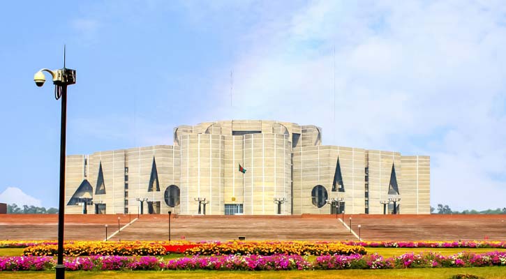 ত্রয়োদশ সংসদের প্রথম অধিবেশন শুরু