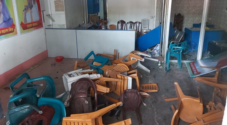 ঈশ্বরদীতে বিএনপির দুই গ্রুপে সংঘর্ষ, আহত ১৫