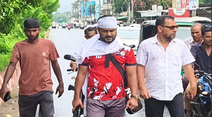 মাথায় কাফনের কাপড় আর অস্ত্র হাতে মহড়া সাবেক ছাত্রদল নেতা বাপ্পীর!