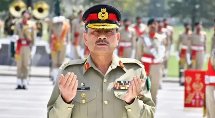 পাকিস্তানে সেনাপ্রধানকে আজীবন দায়মুক্তি