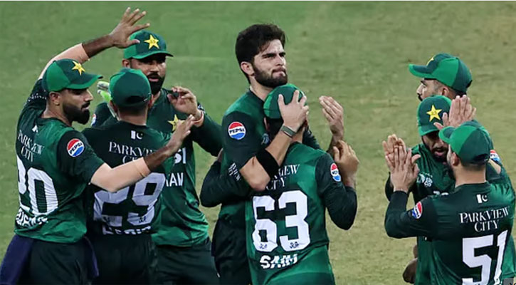 বয়কট গুঞ্জনের মধ্যে দল ঘোষণা করল পাকিস্তান