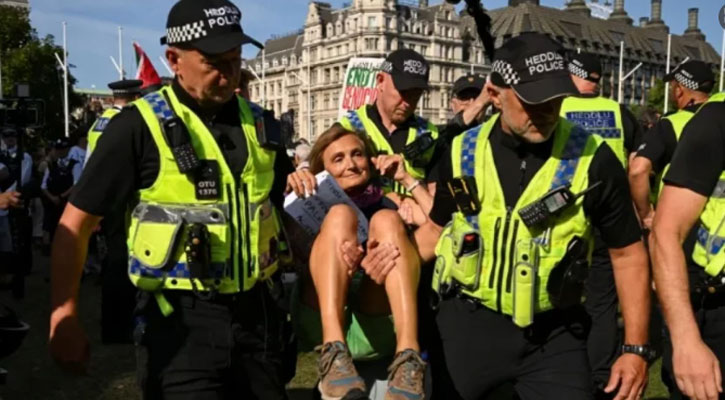 লন্ডনে প্যালেস্টাইন অ্যাকশনের বিক্ষোভ, গ্রেপ্তার ৪৬৬ জন