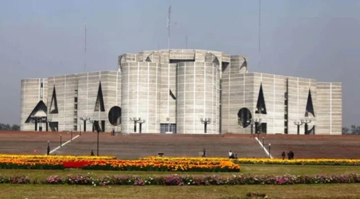 সোম বা মঙ্গলবার শপথ, একই দিনে নতুন সরকারের দায়িত্বগ্রহণের সম্ভাবনা