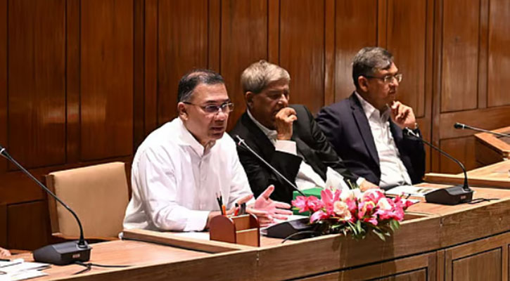 মন্ত্রী-এমপিদের মার্জিত হতে সতর্ক করলেন প্রধানমন্ত্রী