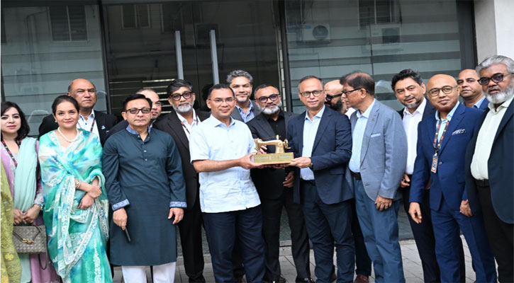 পোশাক শিল্পের সংকট নিরসনে প্রধানমন্ত্রীর কাছে নীতিগত সহায়তা চেয়েছে বিজিএমইএ