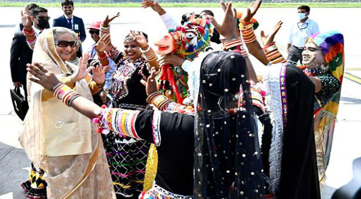 আজমির শরিফ পরিদর্শনে রাজস্থানে প্রধানমন্ত্রী 
