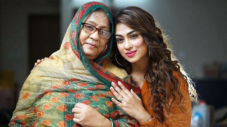 মা হারালেন চিত্রনায়িকা পপি