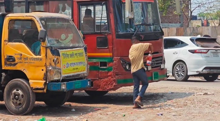 পাম্পে নেই, বাজারে চড়া দামে জ্বালানি তেল বিক্রির অভিযোগ