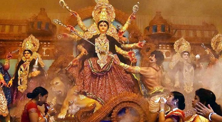 বিজয়া দশমীতে পর্দা নামছে শারদীয় দুর্গোৎসবের