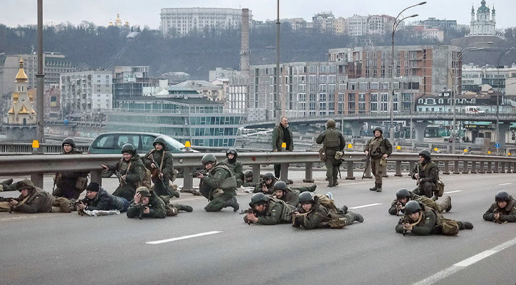 ১ মাসে ৩৫ হাজারের বেশি রাশিয়ান সেনা হতাহত, নেপথ্যে ইউক্রেনের অত্যাধুনিক অস্ত্র