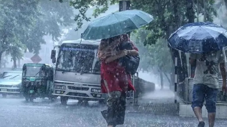 দুপুরের মধ্যে ঢাকায় বজ্রবৃষ্টির শঙ্কা