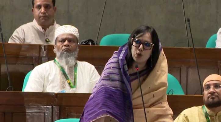 সংসদে কথা বলার সুযোগ না পেয়ে ফেসবুকে ক্ষোভ প্রকাশ রুমিন ফারহানার