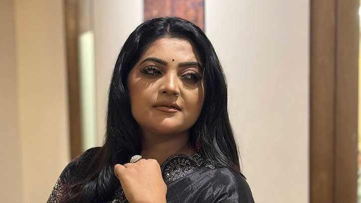 স্বার্থ শেষ হলে আর খোঁজও নেয় না, ফেসবুকে সালমার আবেগঘন বার্তা