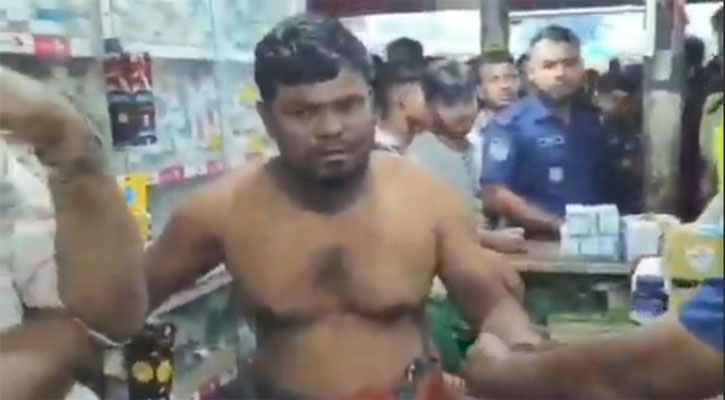 আশুলিয়ায় ৭ বছরের শিশুকে ধর্ষণ চেষ্টা, রাজমিস্ত্রি গ্রেপ্তার