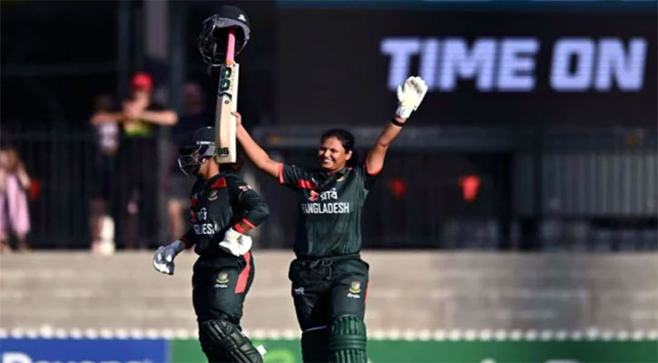 অস্ট্রেলিয়ার মাটিতে নারী ক্রিকেটার সোবহানার ইতিহাস গড়া সেঞ্চুরি