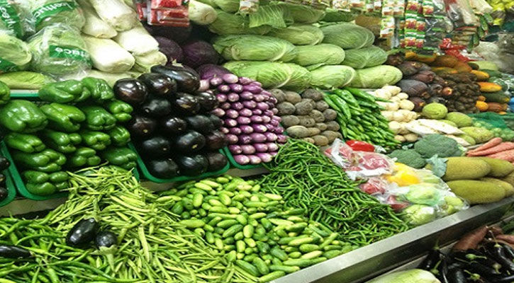 জ্বালানি তেলের উত্তাপ রাজধানীর সবজির বাজারে