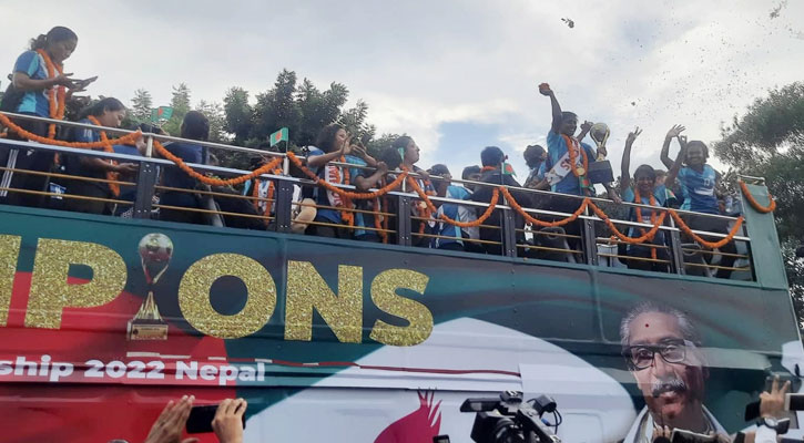 আরও ৫০ লাখ টাকা পুরস্কার পেল সাফ চ্যাম্পিয়নরা