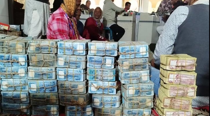 পাগলা মসজিদের দানবাক্সে এবার মিলল প্রায় ১২ কোটি টাকা